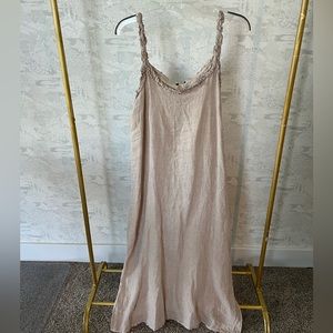 Linen maxi dress. Size large.